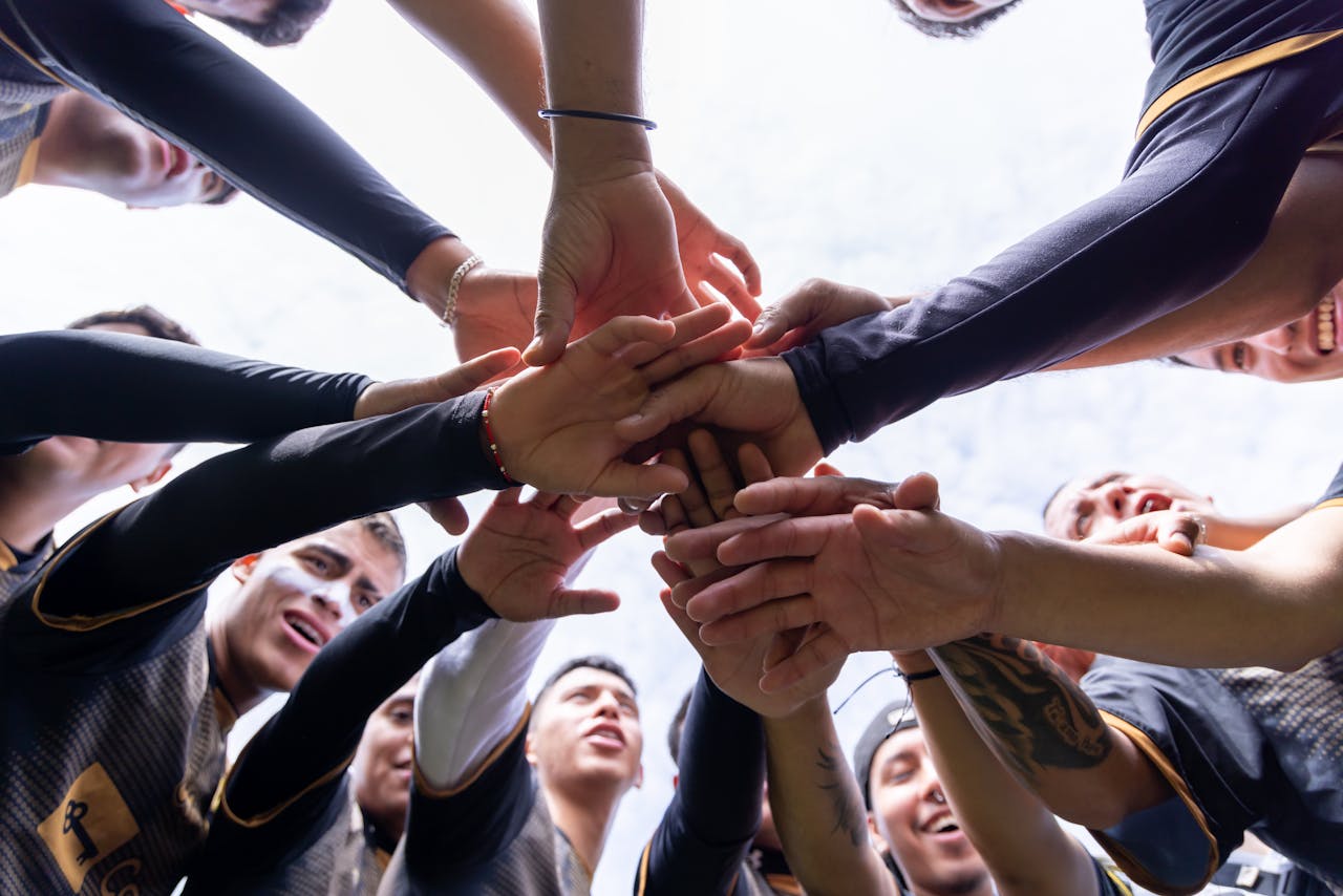 A vibrant image capturing team motivation and unity in Texcoco, México.